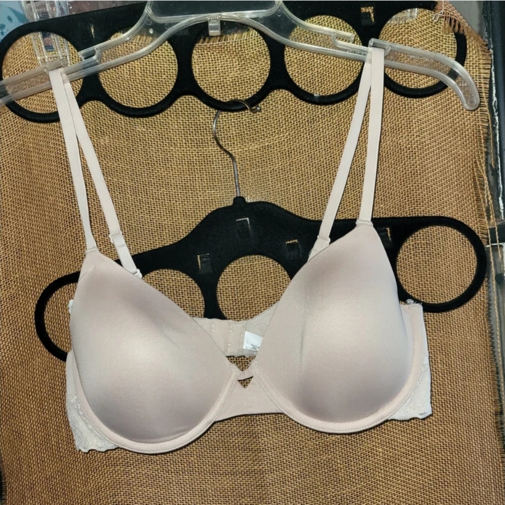 Maidenform Soft Cream Bra